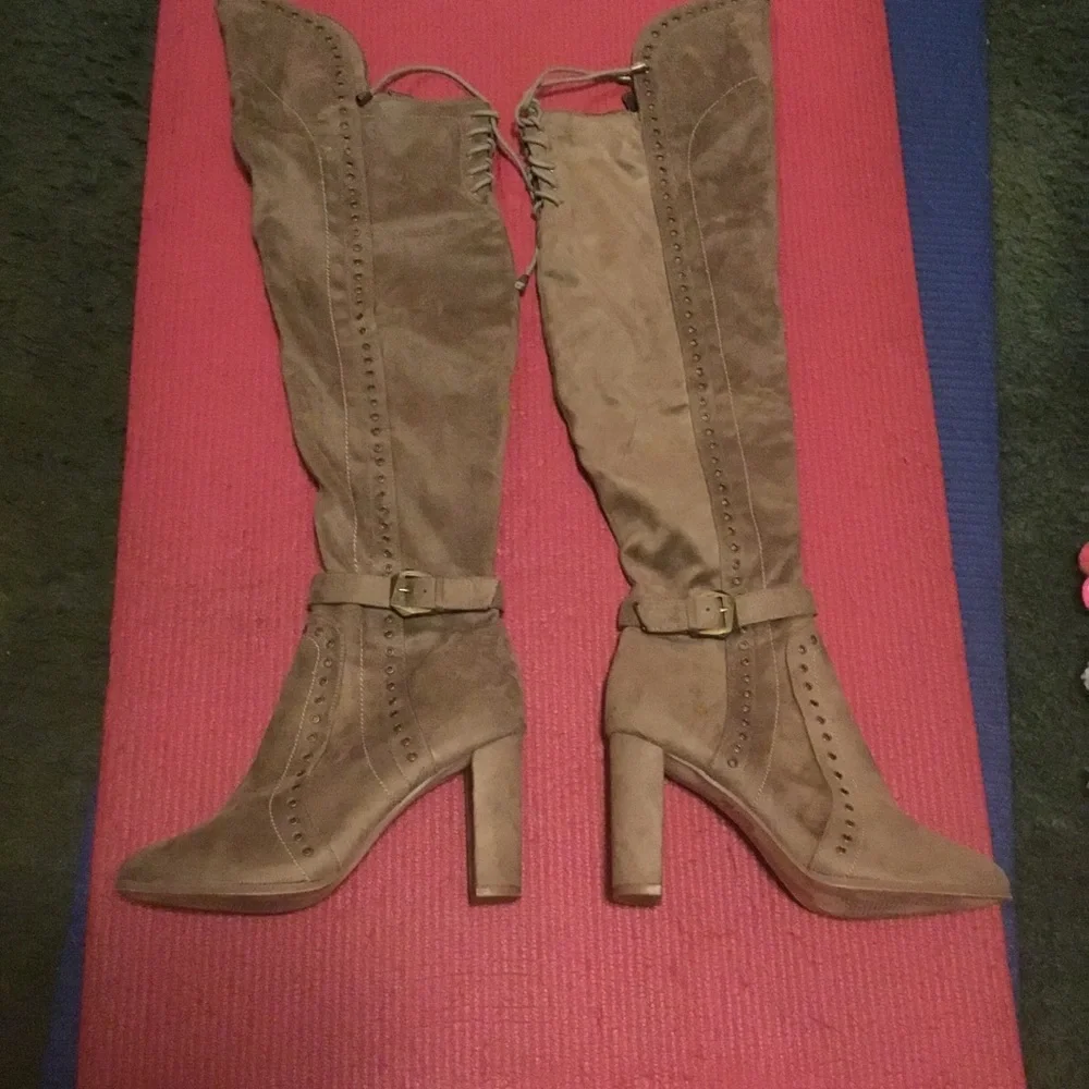 Women’s Tall Buckle Detail Heeled Thigh High Boots - Taupe 10